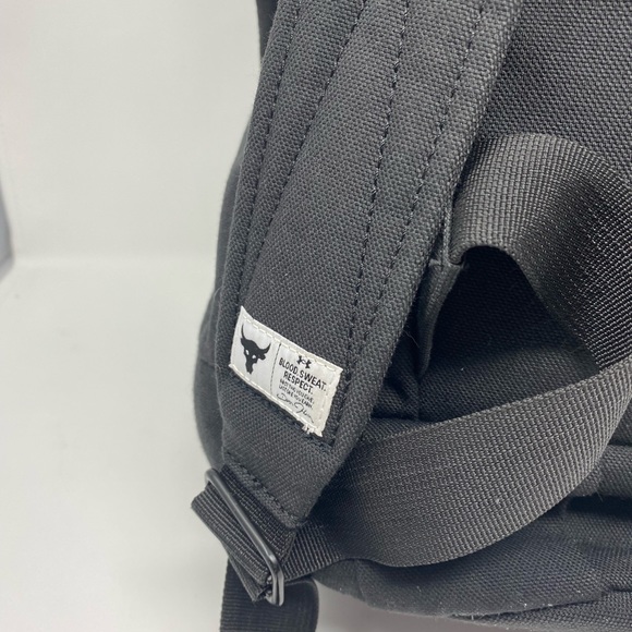 UnderArmour 22L Backpack Project Rock - Picture 7 of 11